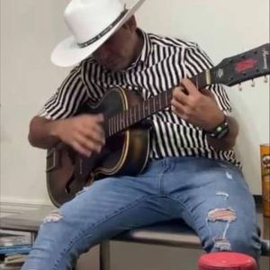 Meet your Posher, Eber